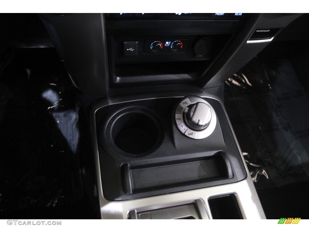 2020 4Runner Limited 4x4 - Midnight Black Metallic / Black photo #15