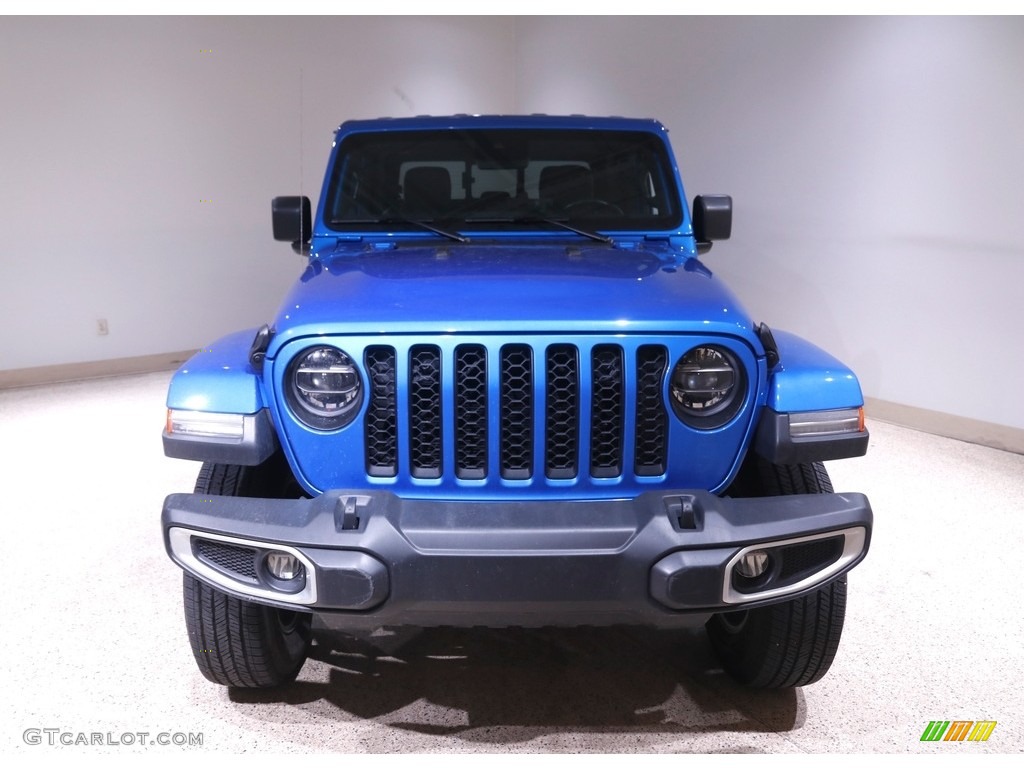 2020 Gladiator Overland 4x4 - Hydro Blue Pearl / Black photo #2