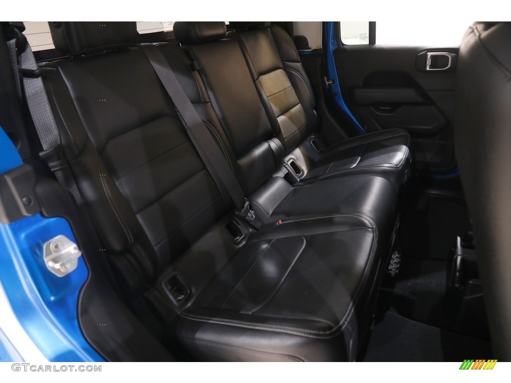 2020 Gladiator Overland 4x4 - Hydro Blue Pearl / Black photo #18