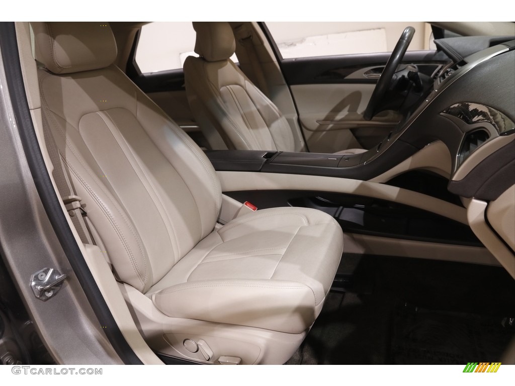 2016 Lincoln MKZ 3.7 AWD Front Seat Photo #144317811