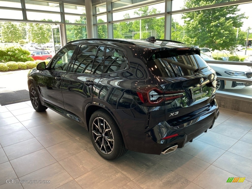 2022 X3 xDrive30i - Carbon Black Metallic / Cognac photo #2