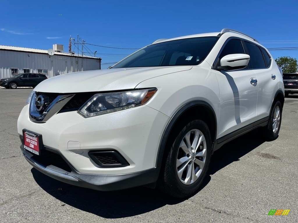 2016 Rogue SV - Pearl White / Charcoal photo #3