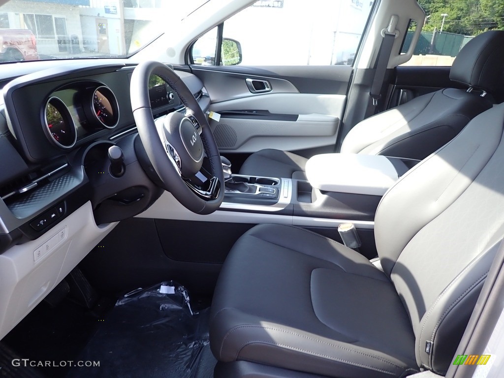 2023 Kia Carnival LX Front Seat Photo #144320512