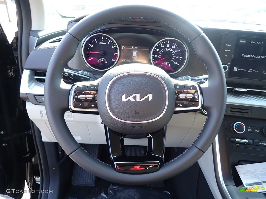 2023 Kia Carnival LX Steering Wheel Photos