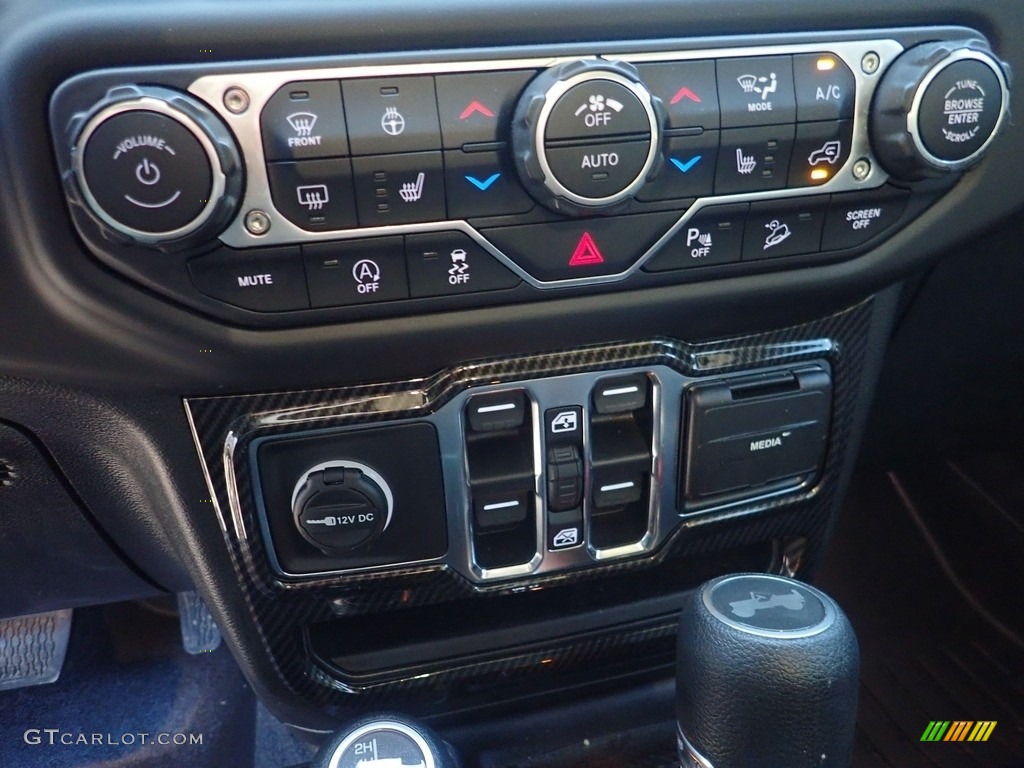 2020 Wrangler Unlimited Altitude 4x4 - Ocean Blue Metallic / Black photo #25