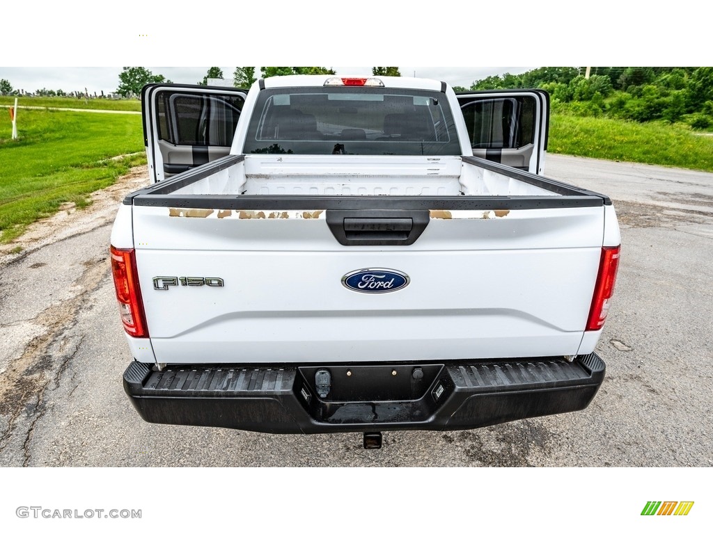 2017 F150 XL SuperCrew - Oxford White / Earth Gray photo #21