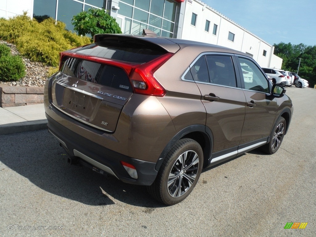 2018 Eclipse Cross SE S-AWC - Bronze Metallic / Black photo #15