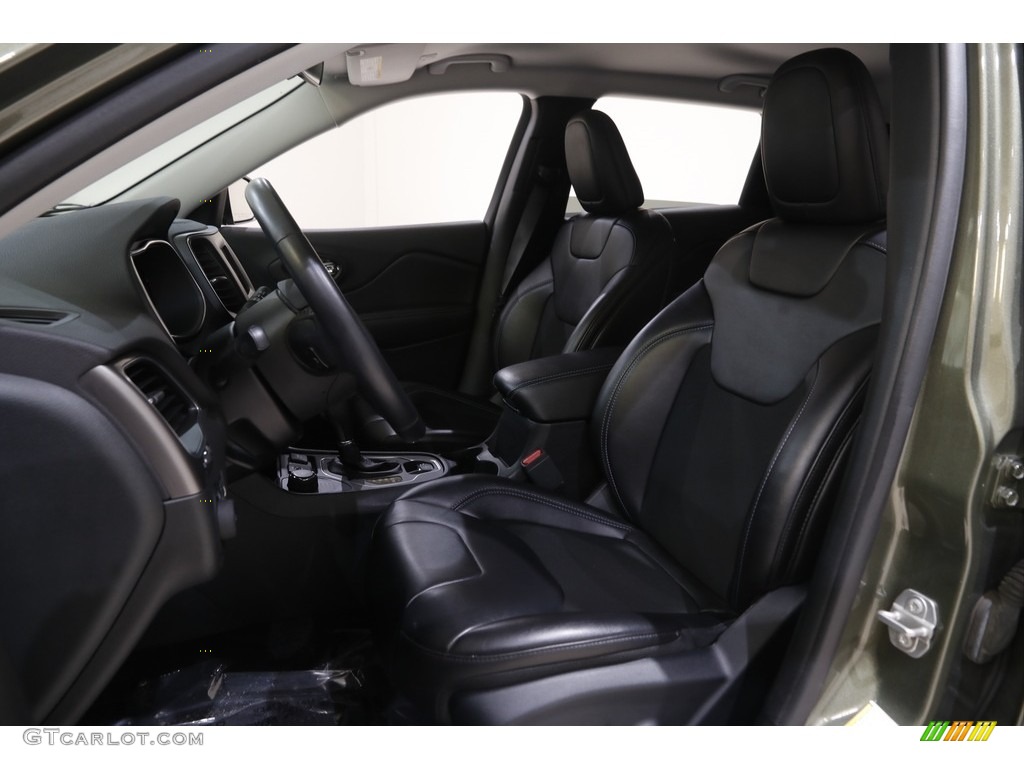 2019 Cherokee Latitude Plus 4x4 - Olive Green Pearl / Black photo #5