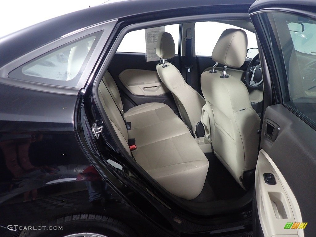 2019 Fiesta SE Sedan - Shadow Black / Medium Light Stone photo #37
