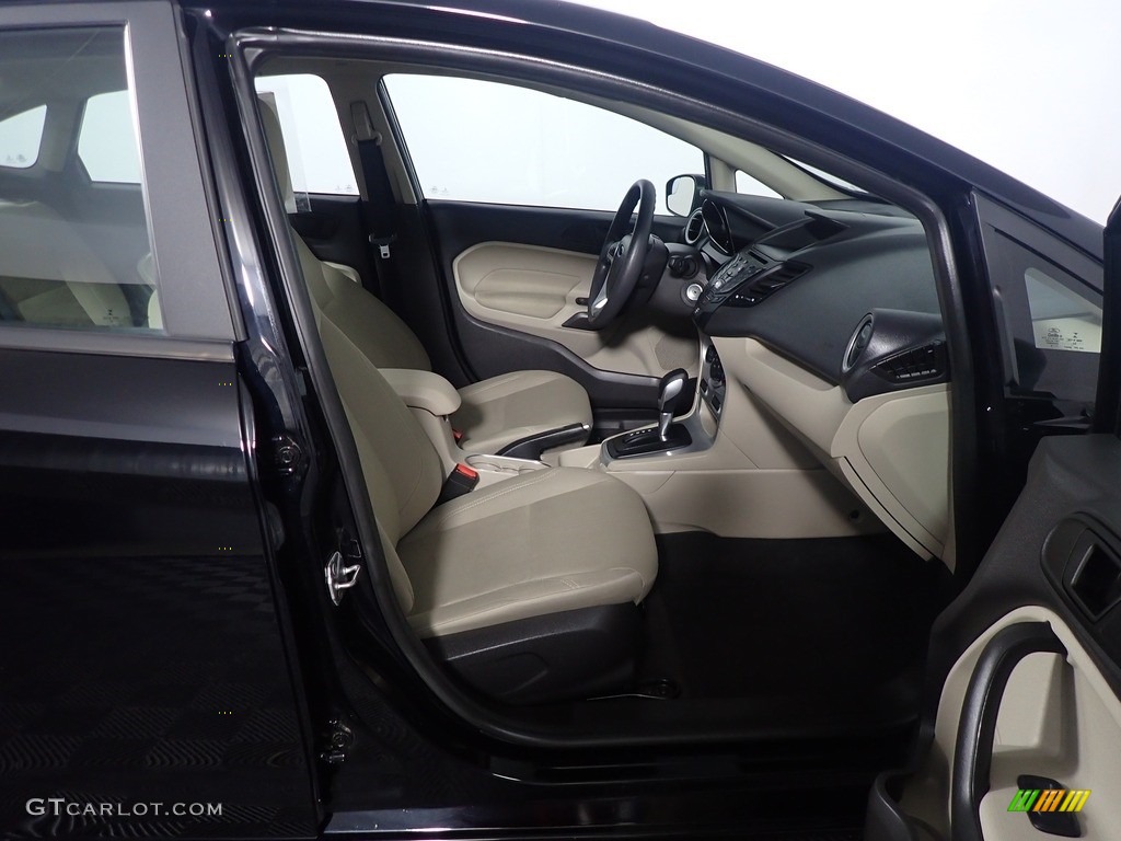 2019 Fiesta SE Sedan - Shadow Black / Medium Light Stone photo #39