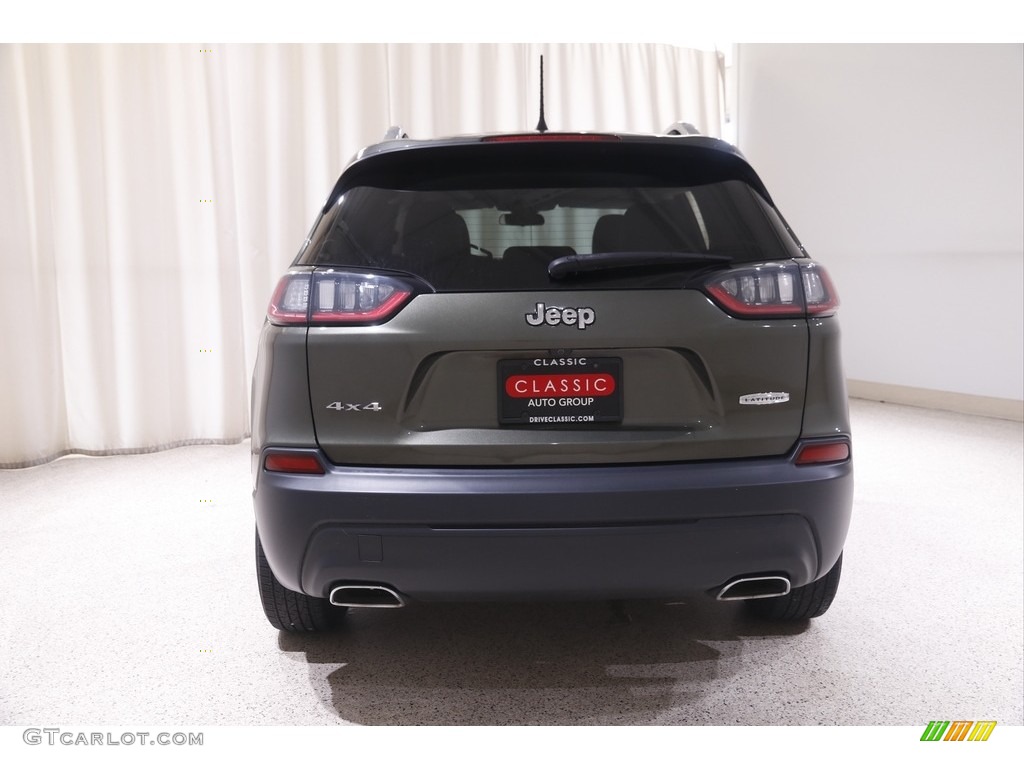 2019 Cherokee Latitude Plus 4x4 - Olive Green Pearl / Black photo #19
