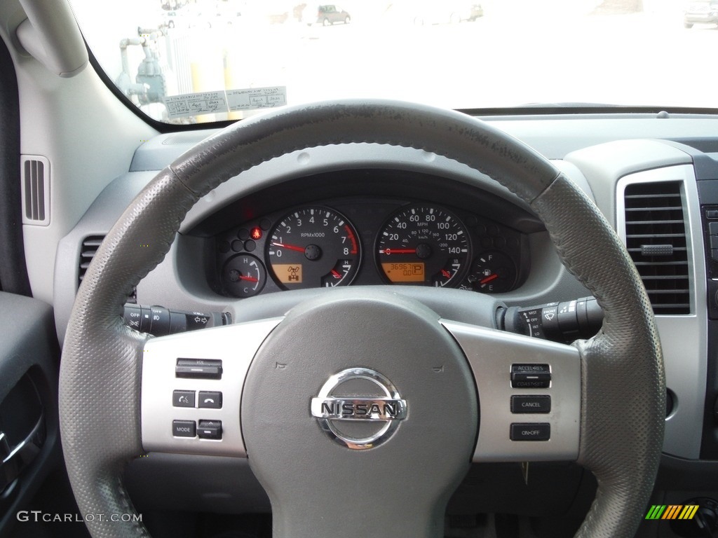 2017 Nissan Frontier SV Crew Cab 4x4 Graphite Steering Wheel Photo #144324274
