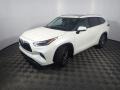 Blizzard White Pearl - Highlander XLE AWD Photo No. 10