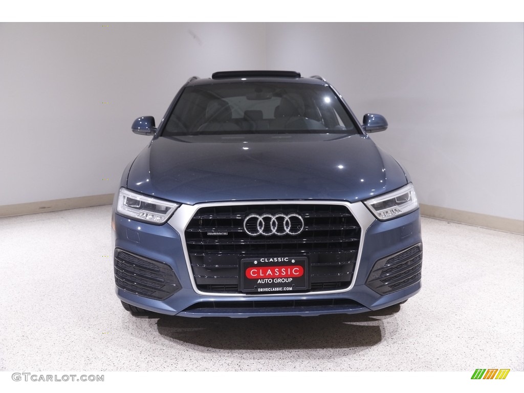 2018 Q3 2.0 TFSI Premium quattro - Utopia Blue Metallic / Rock Gray photo #2