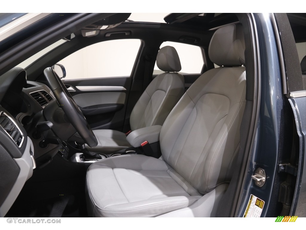 2018 Q3 2.0 TFSI Premium quattro - Utopia Blue Metallic / Rock Gray photo #5