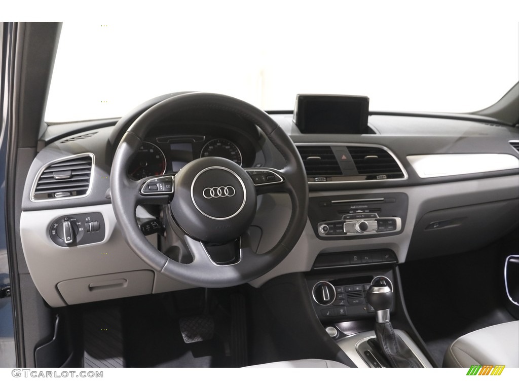 2018 Audi Q3 2.0 TFSI Premium quattro Rock Gray Dashboard Photo #144325321