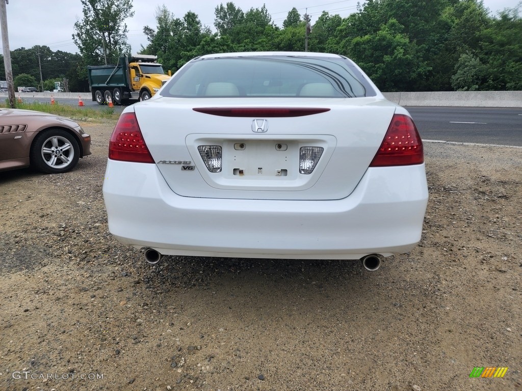 2007 Accord SE V6 Sedan - Taffeta White / Ivory photo #5