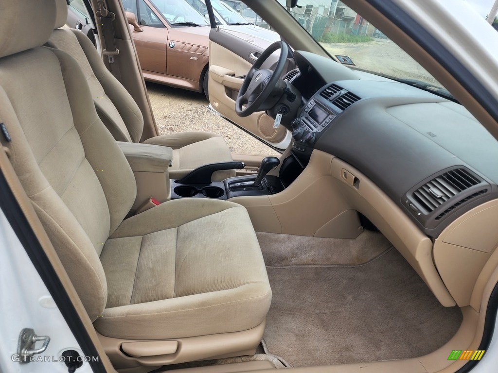 2007 Accord SE V6 Sedan - Taffeta White / Ivory photo #14