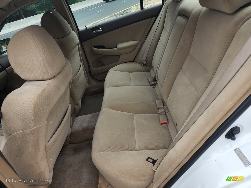 2007 Accord SE V6 Sedan - Taffeta White / Ivory photo #16