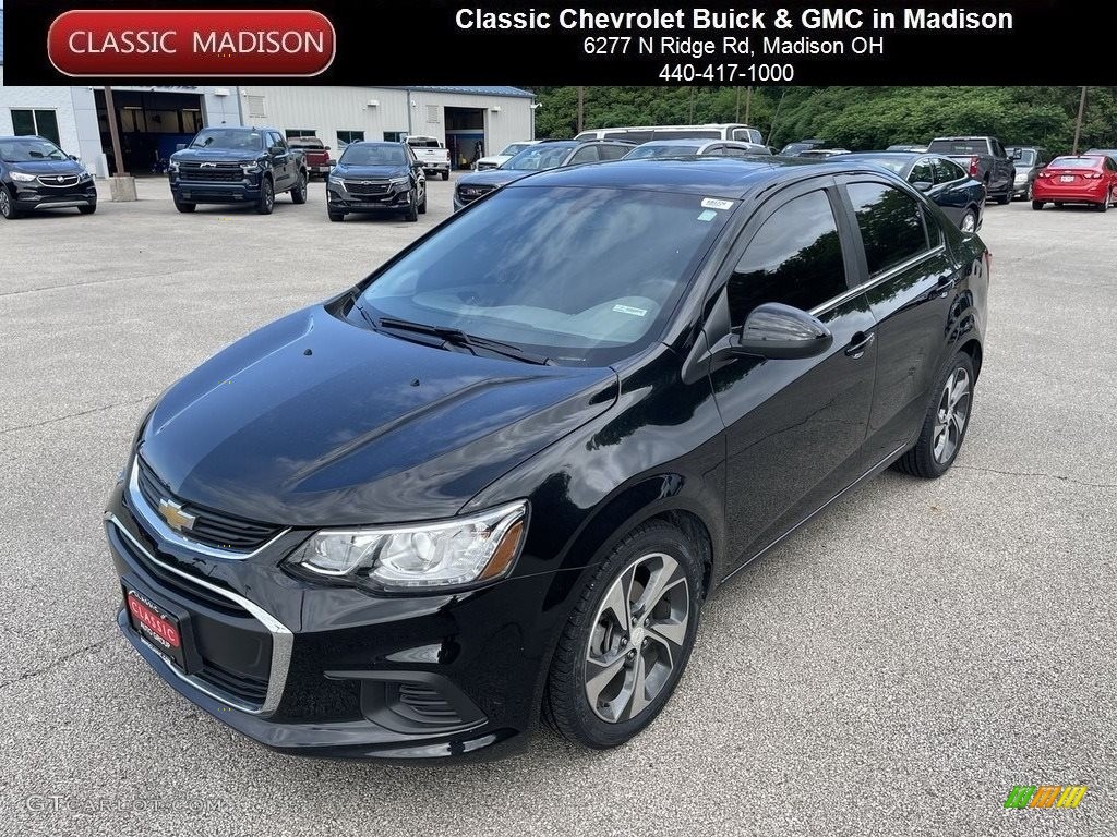 2020 Sonic Premier Sedan - Mosaic Black Metallic / Jet Black photo #1
