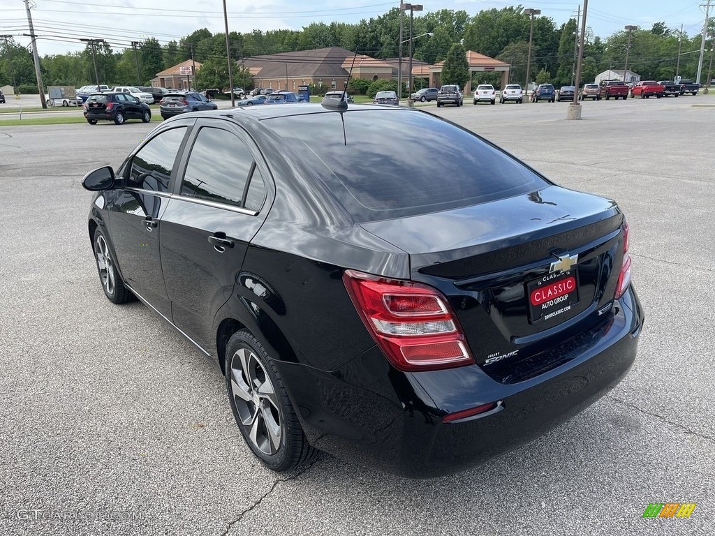 2020 Sonic Premier Sedan - Mosaic Black Metallic / Jet Black photo #2