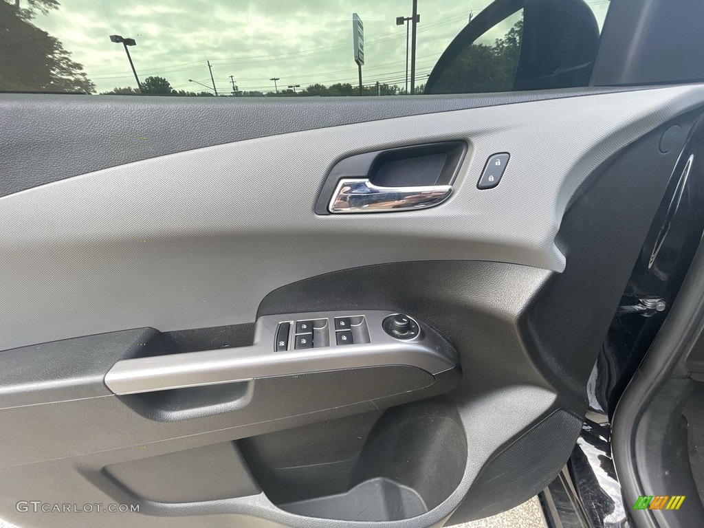 2020 Sonic Premier Sedan - Mosaic Black Metallic / Jet Black photo #8