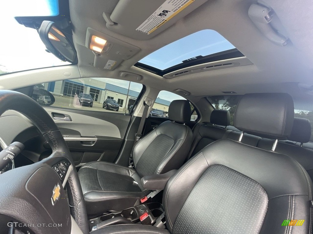 2020 Sonic Premier Sedan - Mosaic Black Metallic / Jet Black photo #16