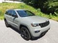 Front 3/4 View of 2020 Grand Cherokee Upland 4x4