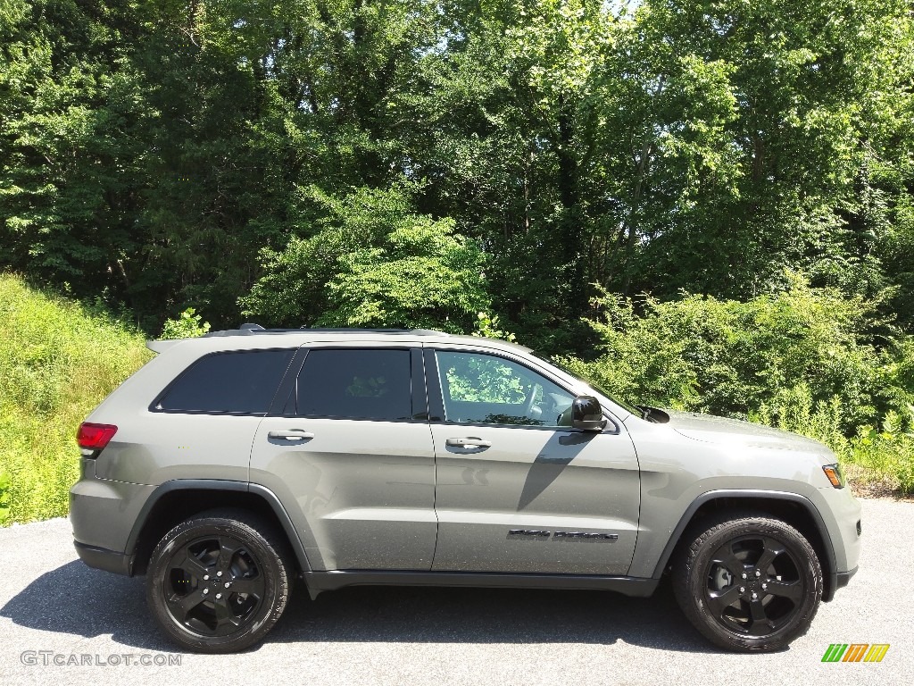 2020 Grand Cherokee Upland 4x4 - Sting-Gray / Black photo #5