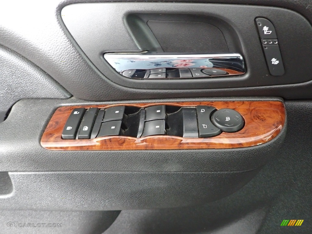2012 Avalanche LT 4x4 - Summit White / Ebony photo #12