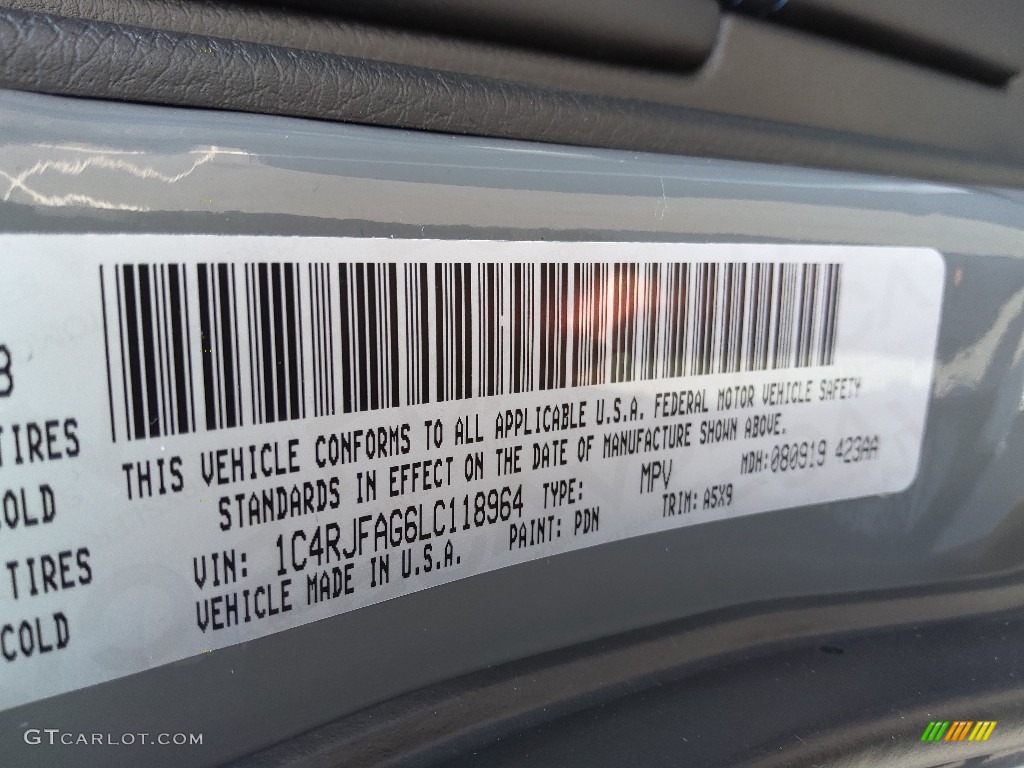 2020 Jeep Grand Cherokee Upland 4x4 Color Code Photos