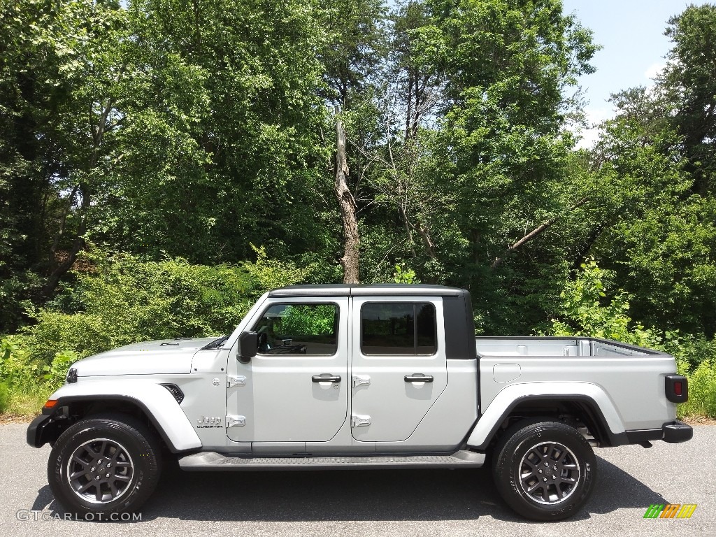 2022 Gladiator Overland 4x4 - Silver Zynith / Black photo #1