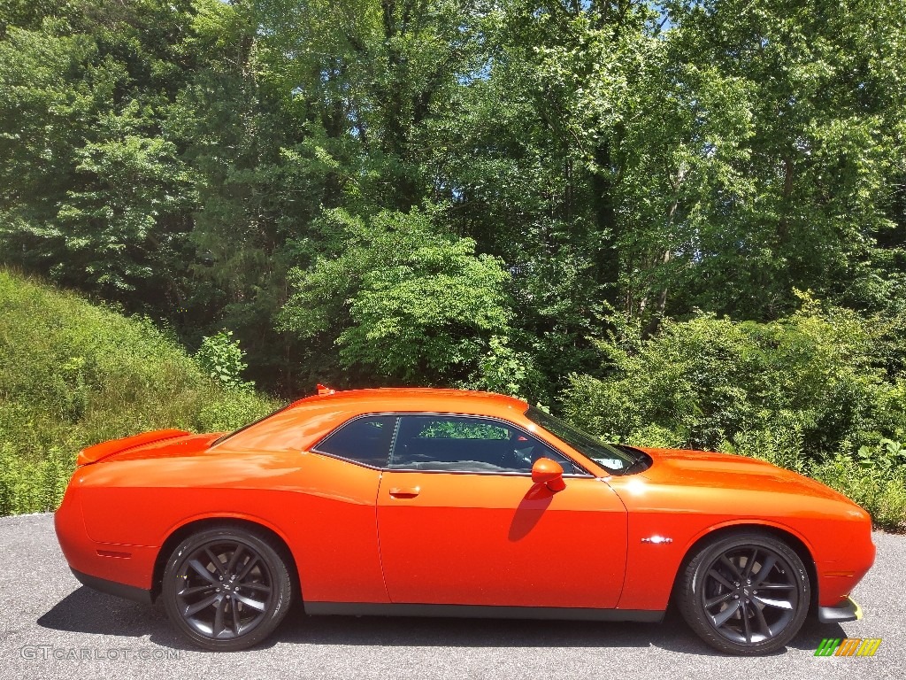 Go Mango 2022 Dodge Challenger R/T Exterior Photo #144332119
