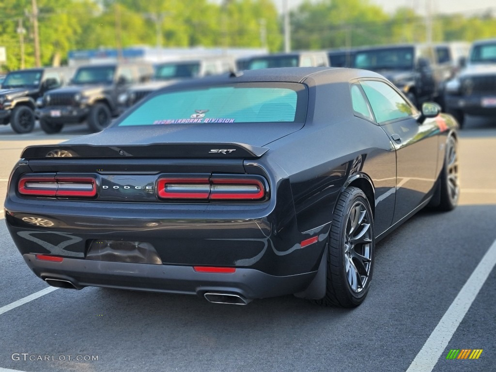 2015 Challenger SRT 392 - Phantom Black Tri-Coat Pearl / Black photo #5