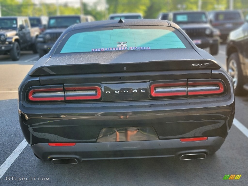 2015 Challenger SRT 392 - Phantom Black Tri-Coat Pearl / Black photo #6