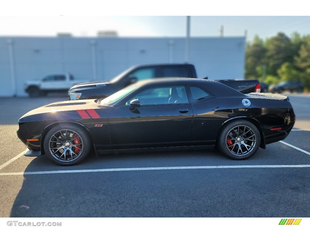 Phantom Black Tri-Coat Pearl 2015 Dodge Challenger SRT 392 Exterior Photo #144332478