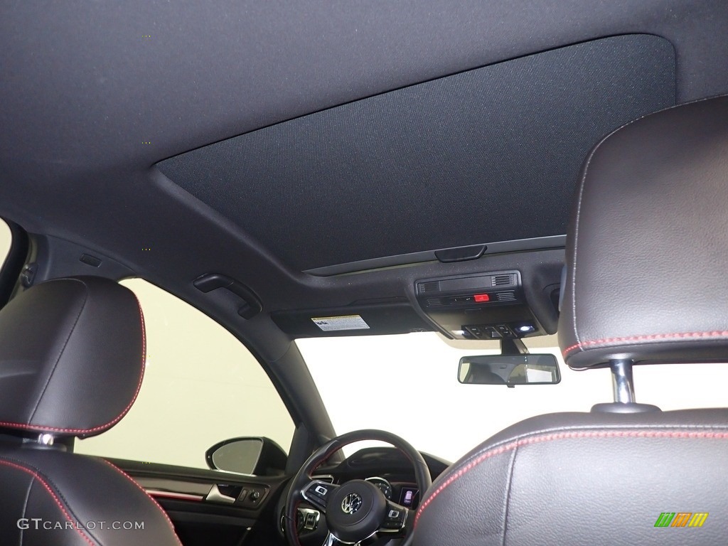 2019 Golf GTI SE - Deep Black Pearl / Titan Black photo #2