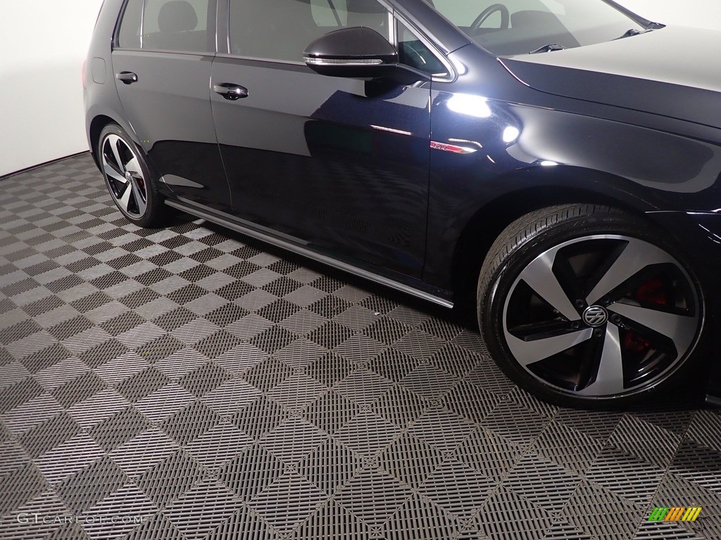2019 Golf GTI SE - Deep Black Pearl / Titan Black photo #5