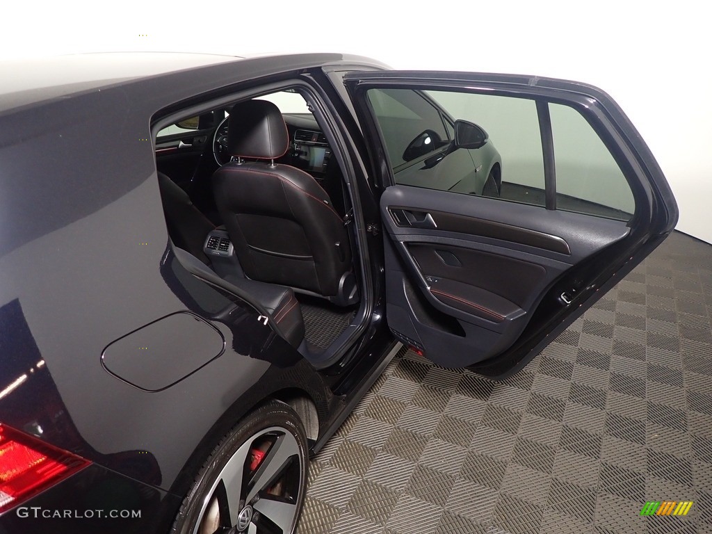 2019 Golf GTI SE - Deep Black Pearl / Titan Black photo #37