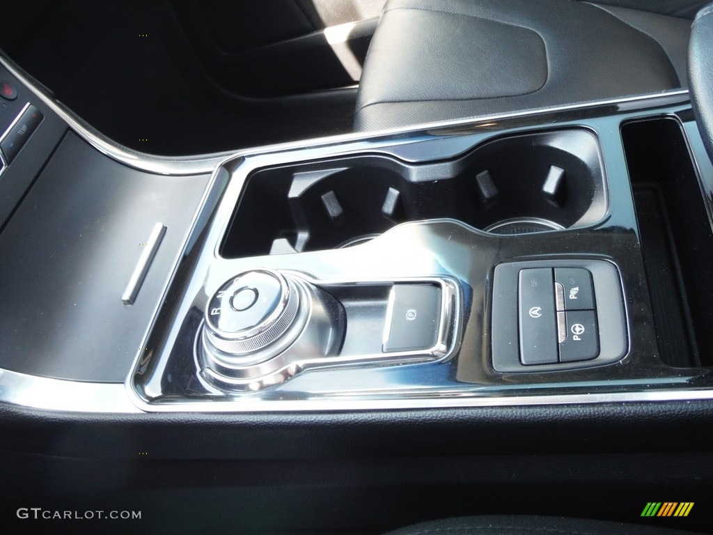 2019 Edge Titanium AWD - Ingot Silver / Ebony photo #21
