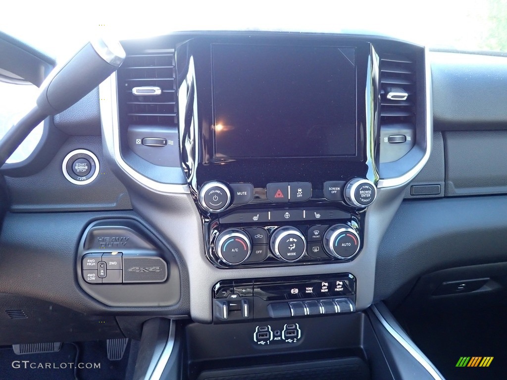 2022 2500 Big Horn Crew Cab Night Edition 4x4 - Delmonico Red Pearl / Black photo #18