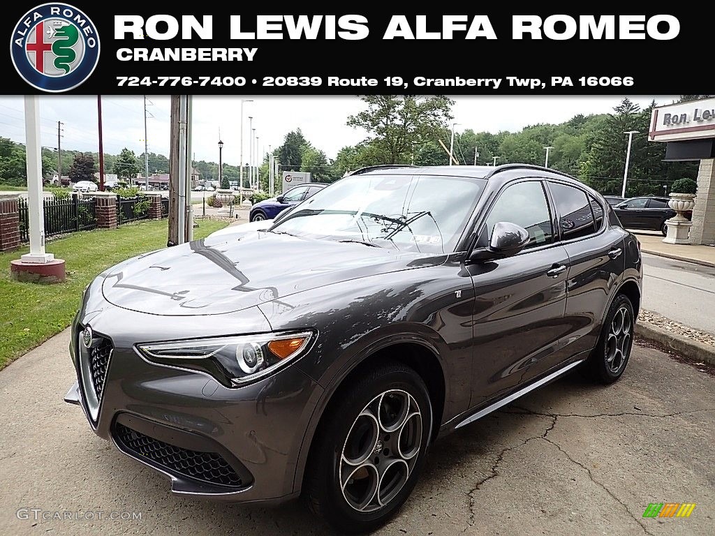 Vesuvio Gray Metallic Alfa Romeo Stelvio