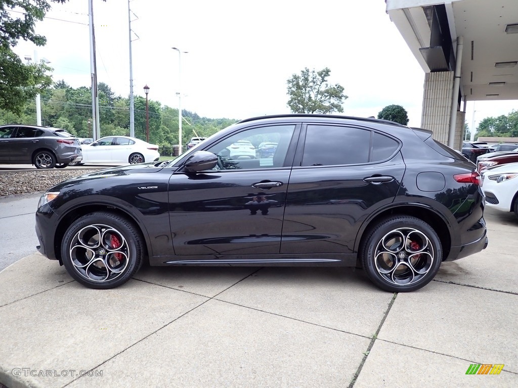 2022 Stelvio Veloce AWD - Vulcano Black Metallic / Black photo #2