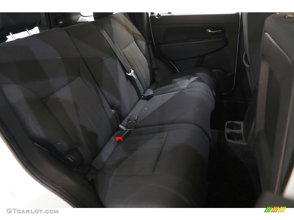 2012 Liberty Sport - Bright White / Dark Slate Gray photo #12