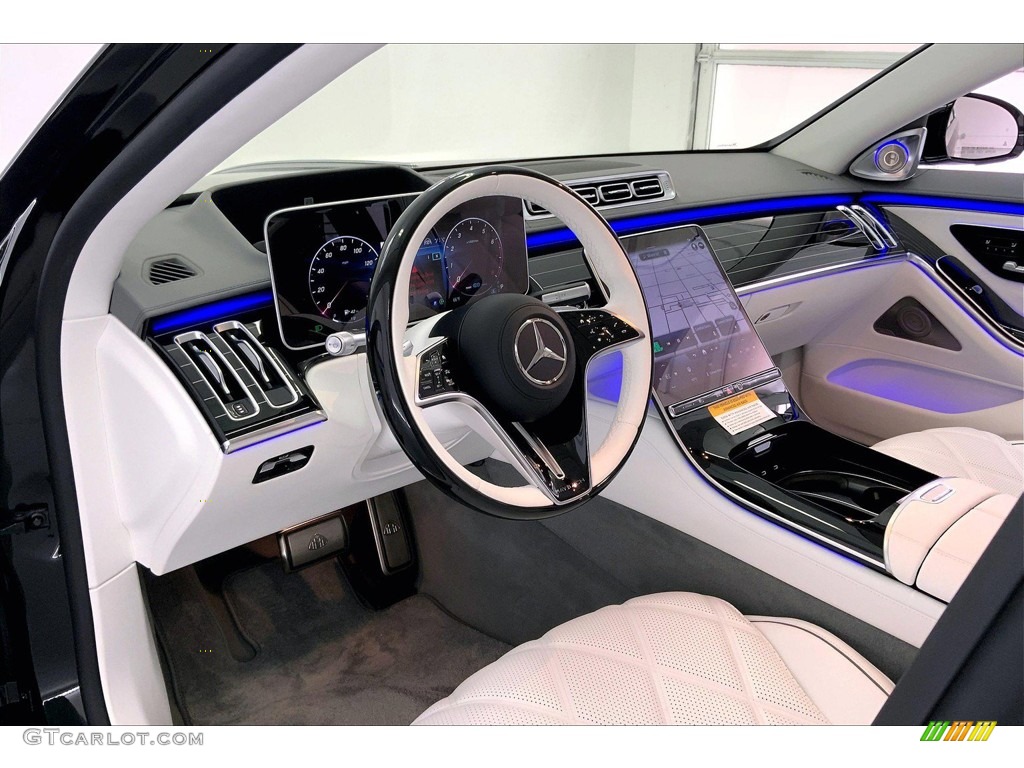 2022 Mercedes-Benz S Maybach 580 4Matic Sedan Exclusive Maybach Crystal White/Grey Pearl Dashboard Photo #144344848