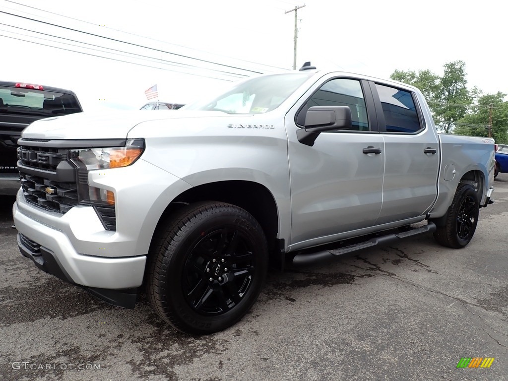 Silver Ice Metallic 2022 Chevrolet Silverado 1500 Custom Crew Cab 4x4 Exterior Photo #144345214