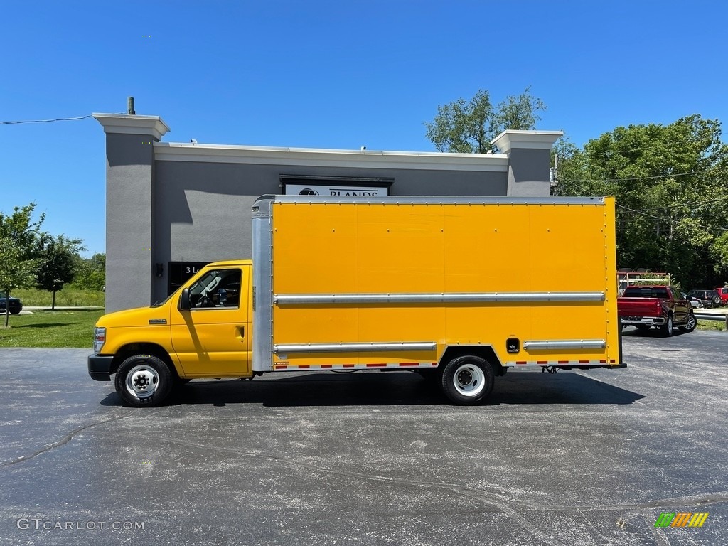 2019 E Series Cutaway E350 Commercial Moving Truck - School Bus Yellow / Medium Flint photo #1