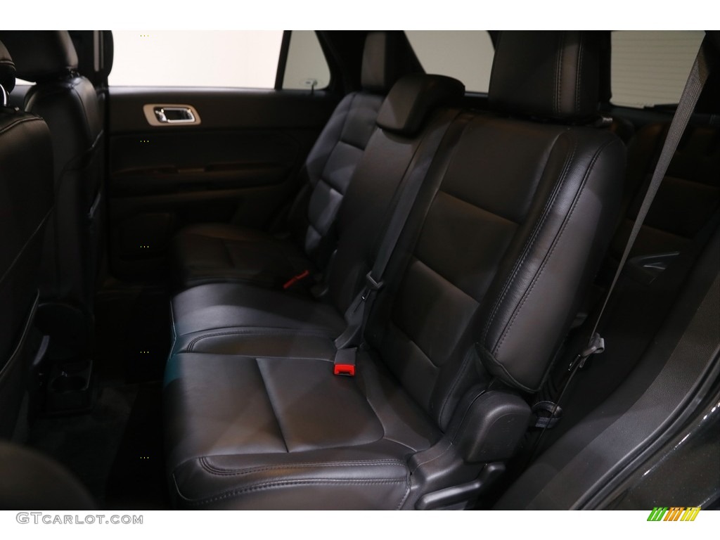 2015 Explorer XLT 4WD - Tuxedo Black / Charcoal Black photo #17
