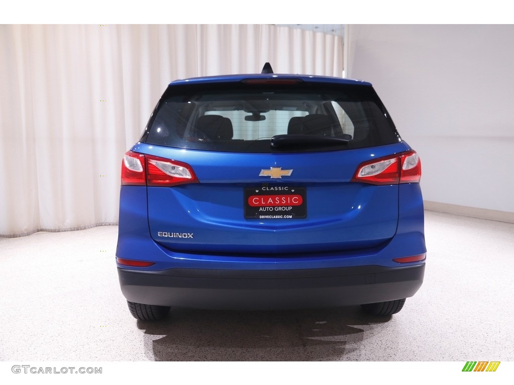 2019 Equinox LS - Kinetic Blue Metallic / Medium Ash Gray photo #17