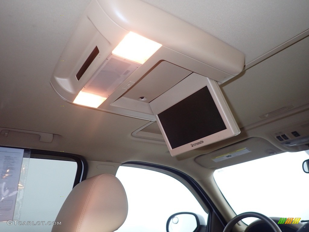 2010 Tahoe LT 4x4 - Summit White / Light Cashmere/Dark Cashmere photo #3